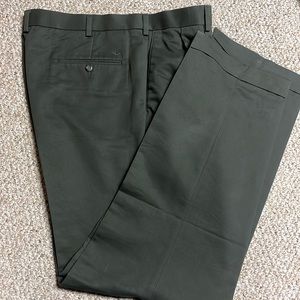 Dockers olive khaki pants
